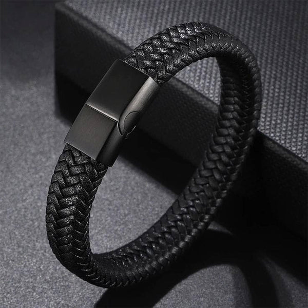 Carlton London | Men Leather Terra Band Bracelet