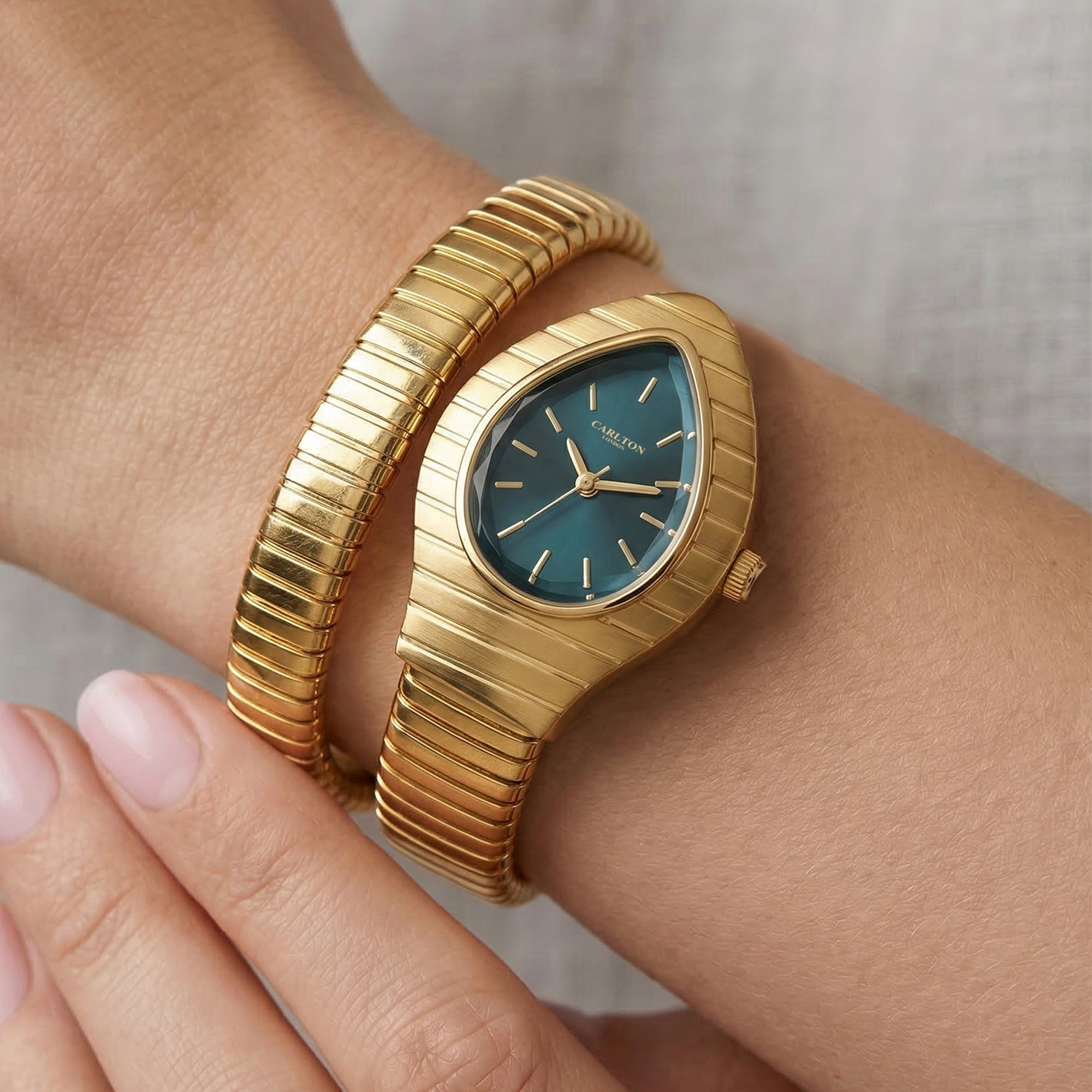 Carlton London Women Embrace Teal Analog Watch - CL-EM-TL