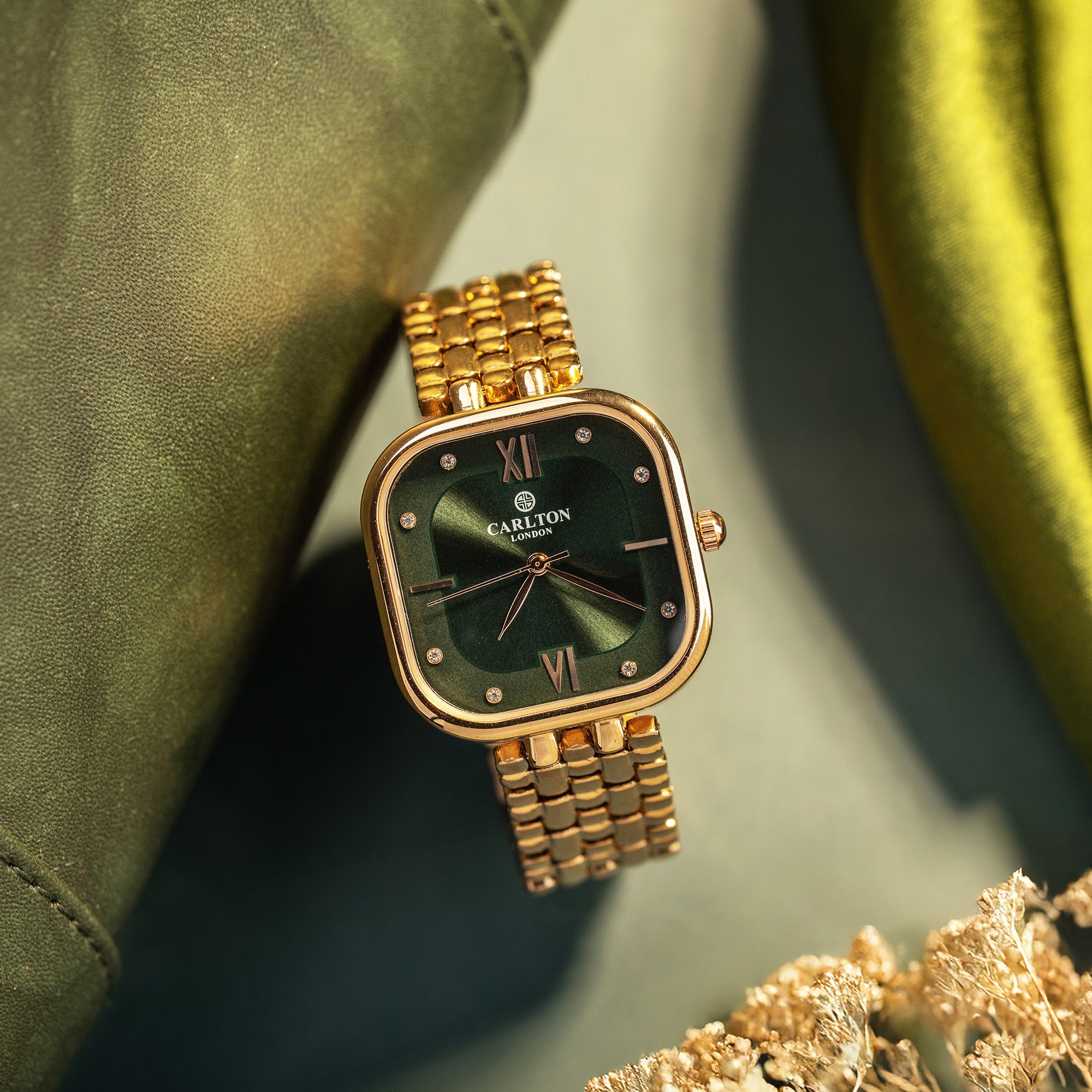 Chelsea: Women Green/ Rose Gold Analog Watch
