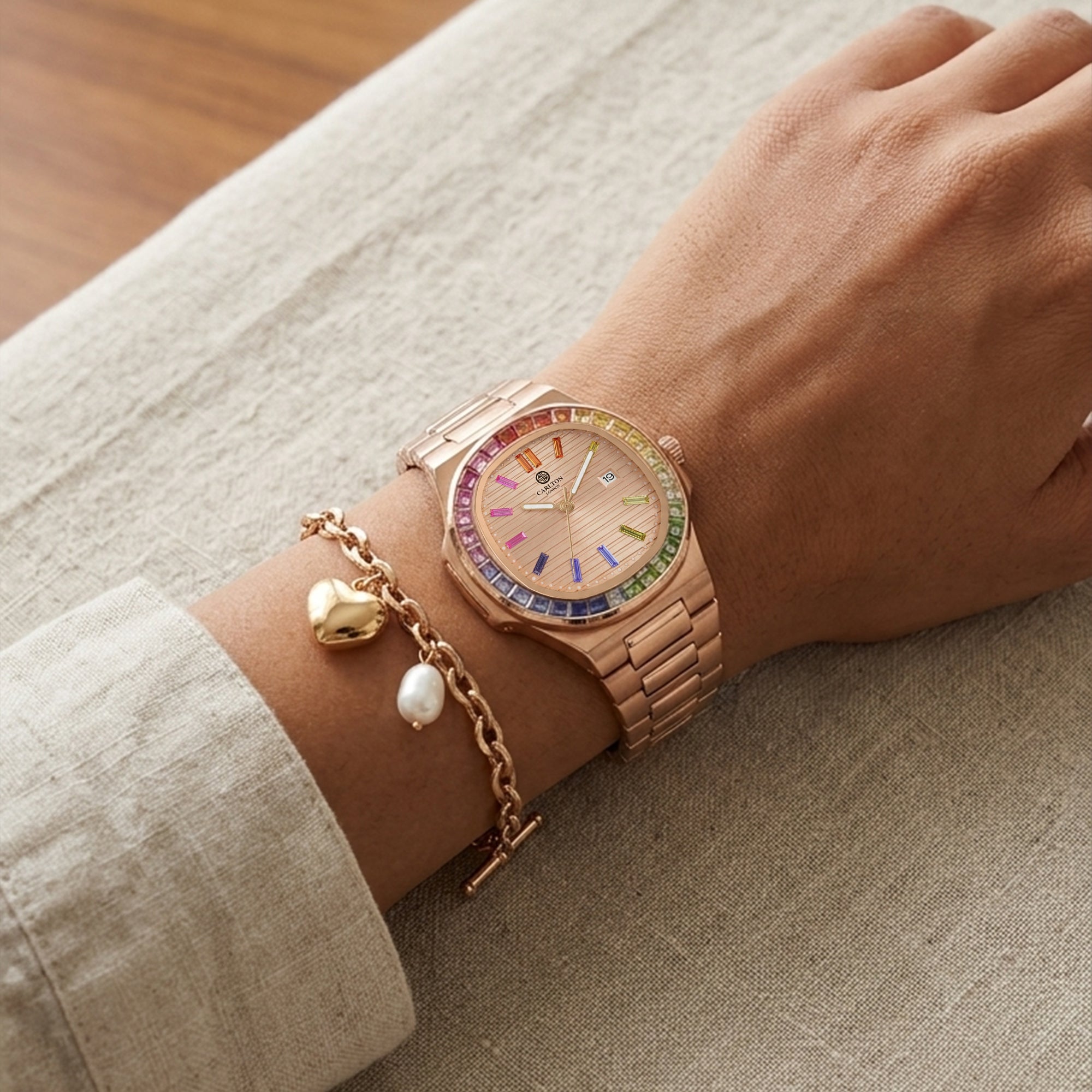 Carlton London Grace Women’s Gift Set – White Dial Watch with Heart Pearl Bracelet, Rose Gold – CLPLG137