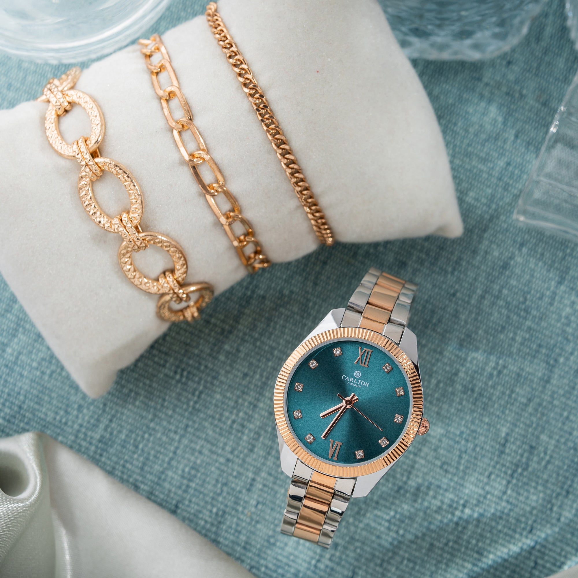 Women Gift Set 4 Of Blue Dial Watch + 3 Bracelets - CLPLG076