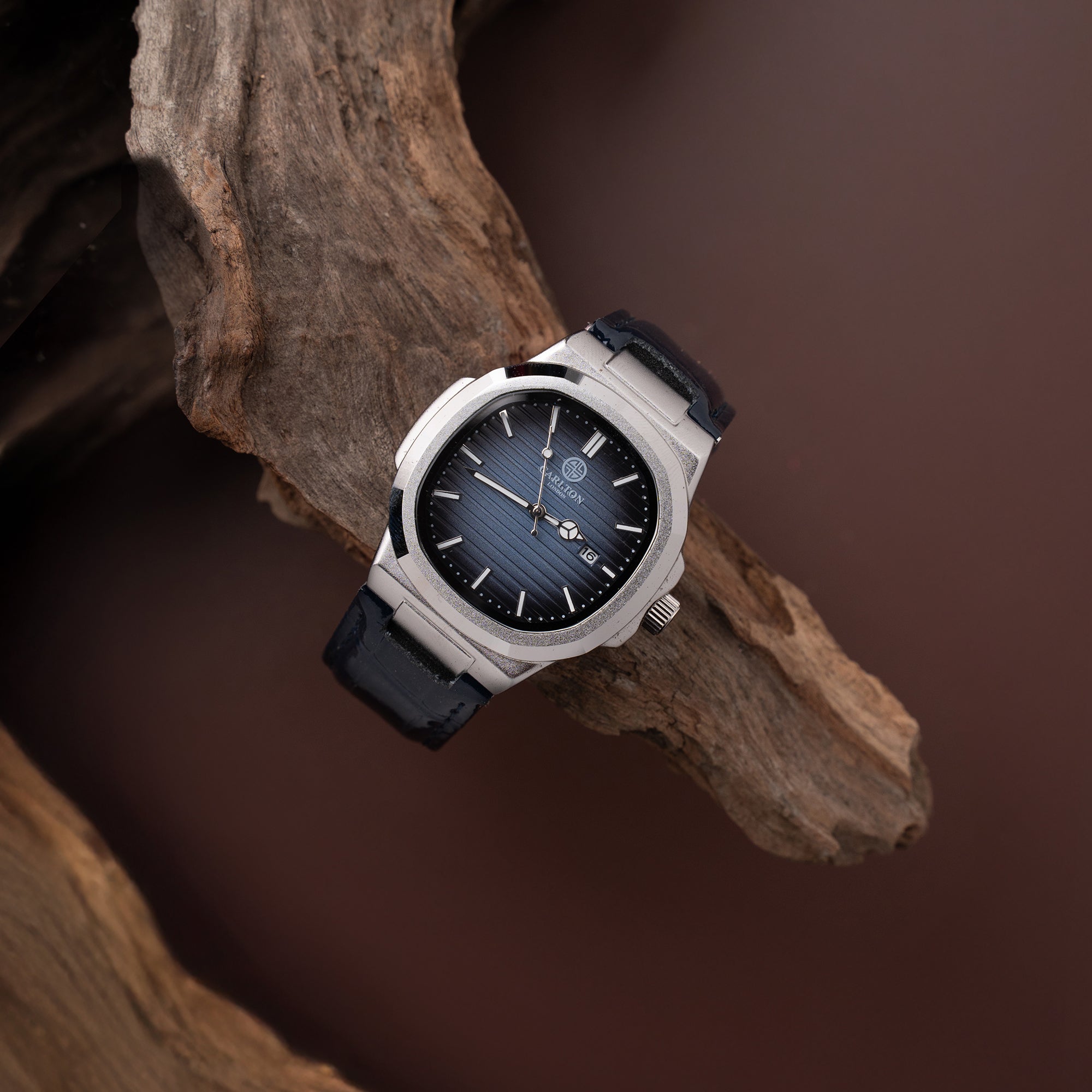 Jordan: Men Blue Leather Analog Watch