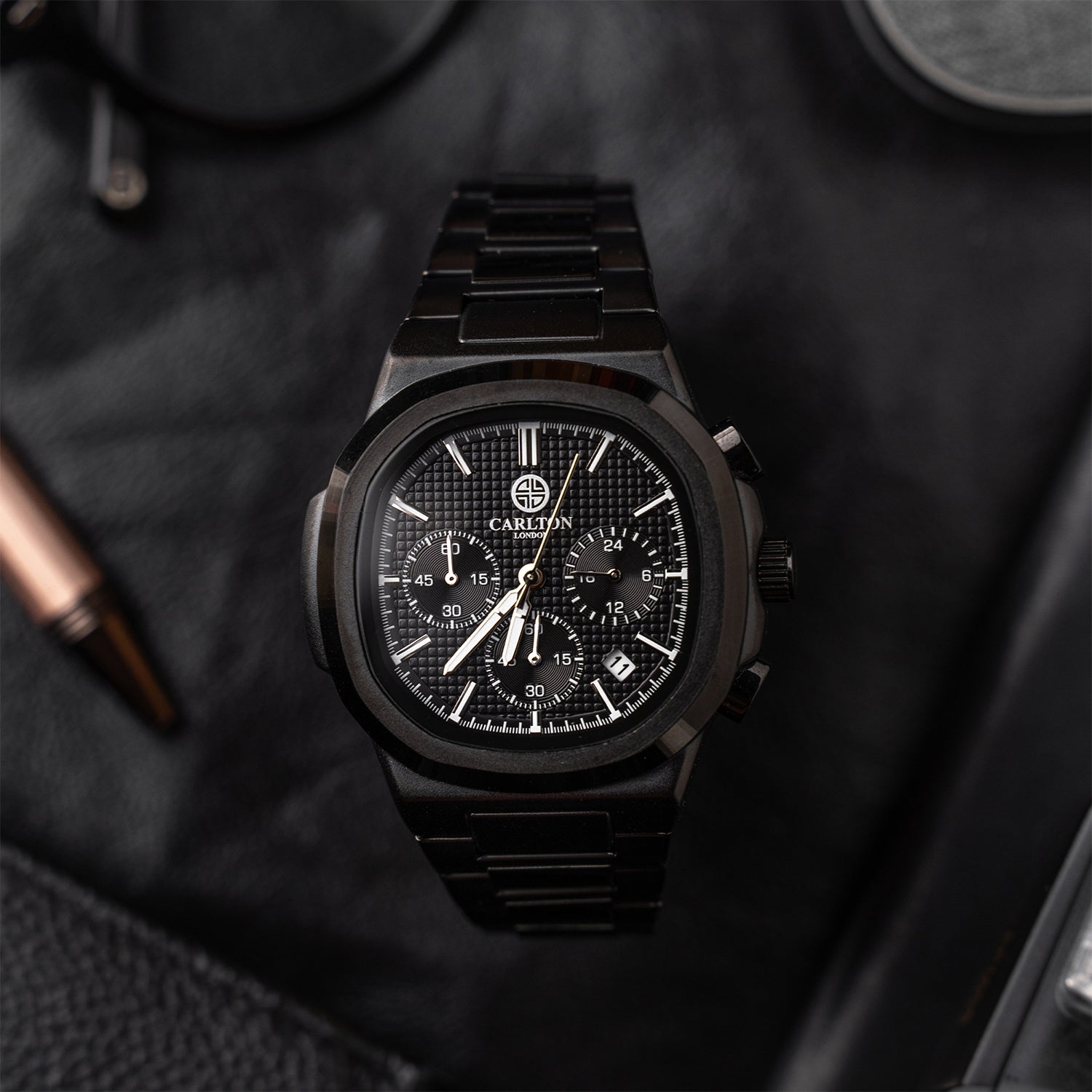 Parker: Men's All-Black Analog Watch