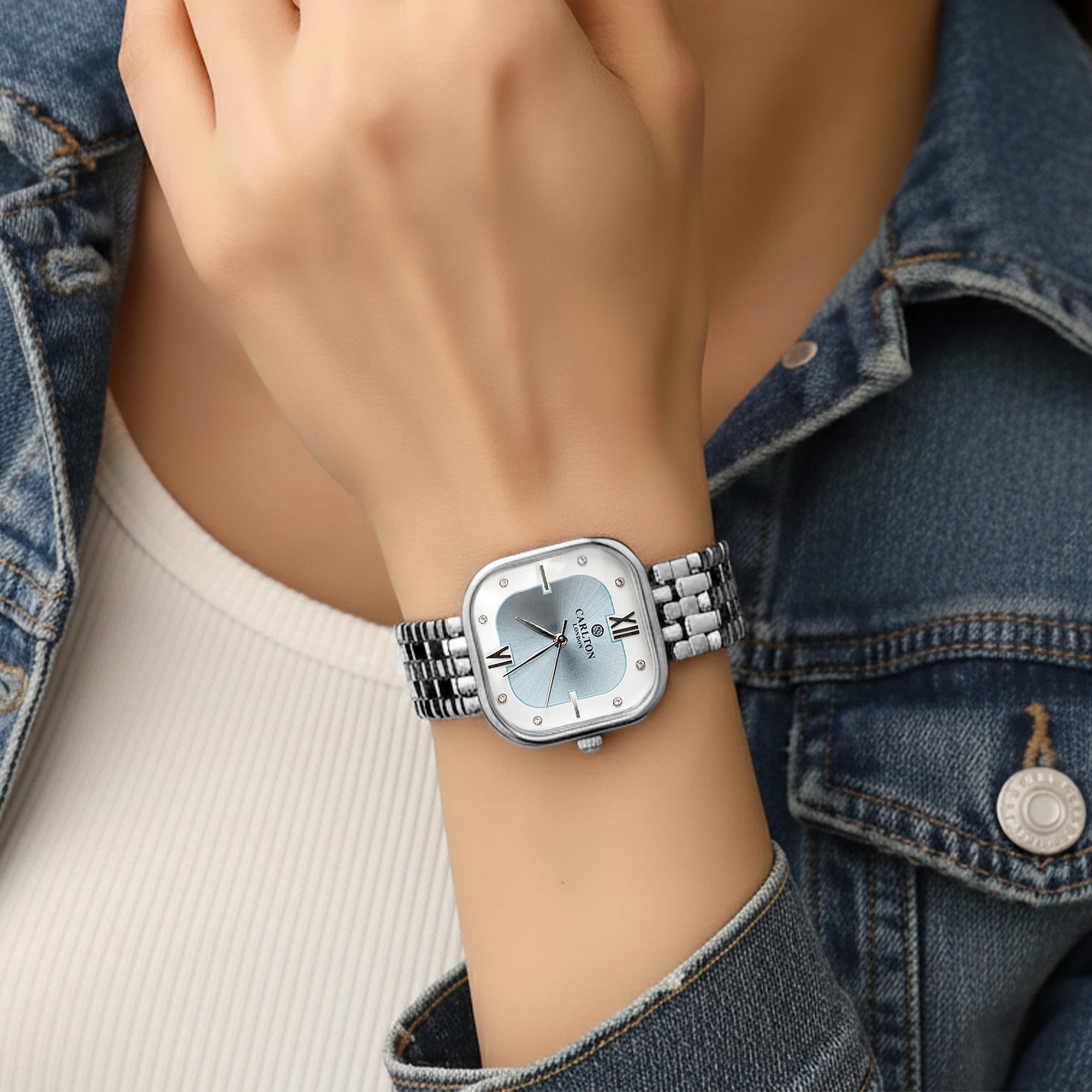 Chelsea: Women Silver Stainless Steel Analog Watch - CLSSCSVR