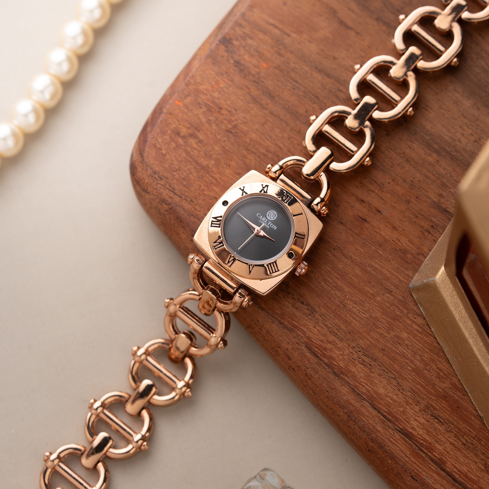 Florance Women Black Analog Watch - CLGCW-004