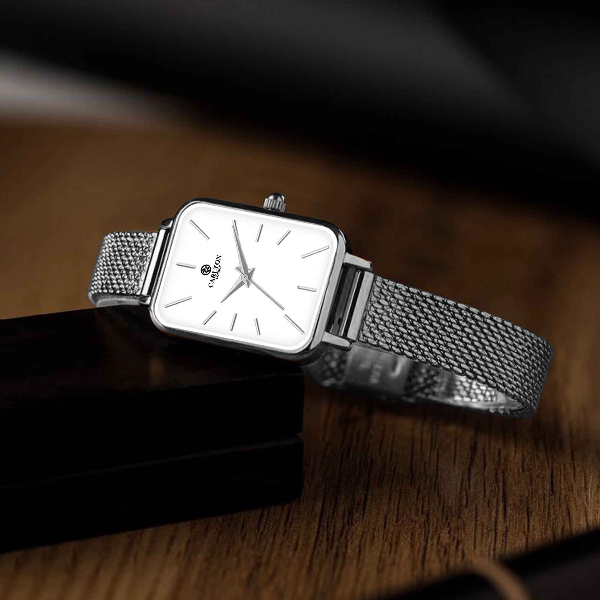 Diana White Women Analog Watch