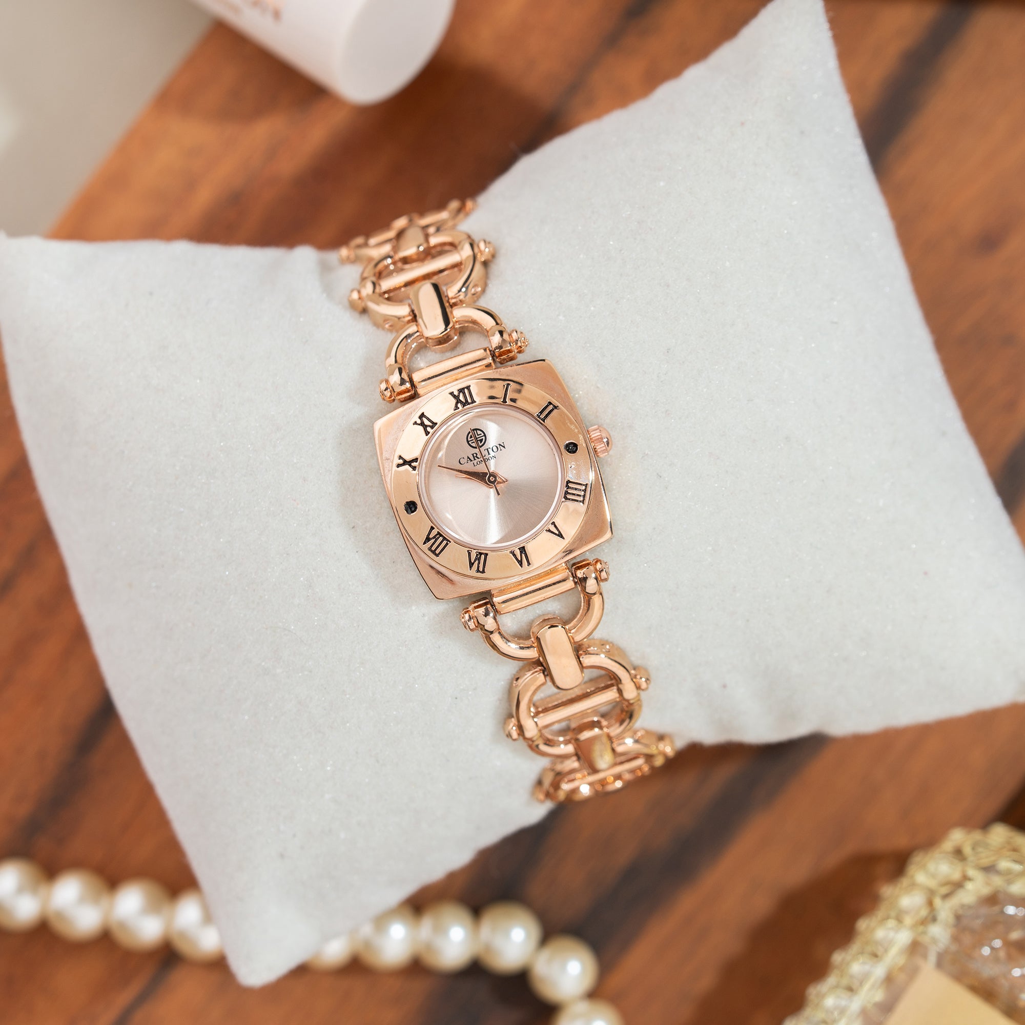 Florance Women White Analog Watch - CLGCW-001