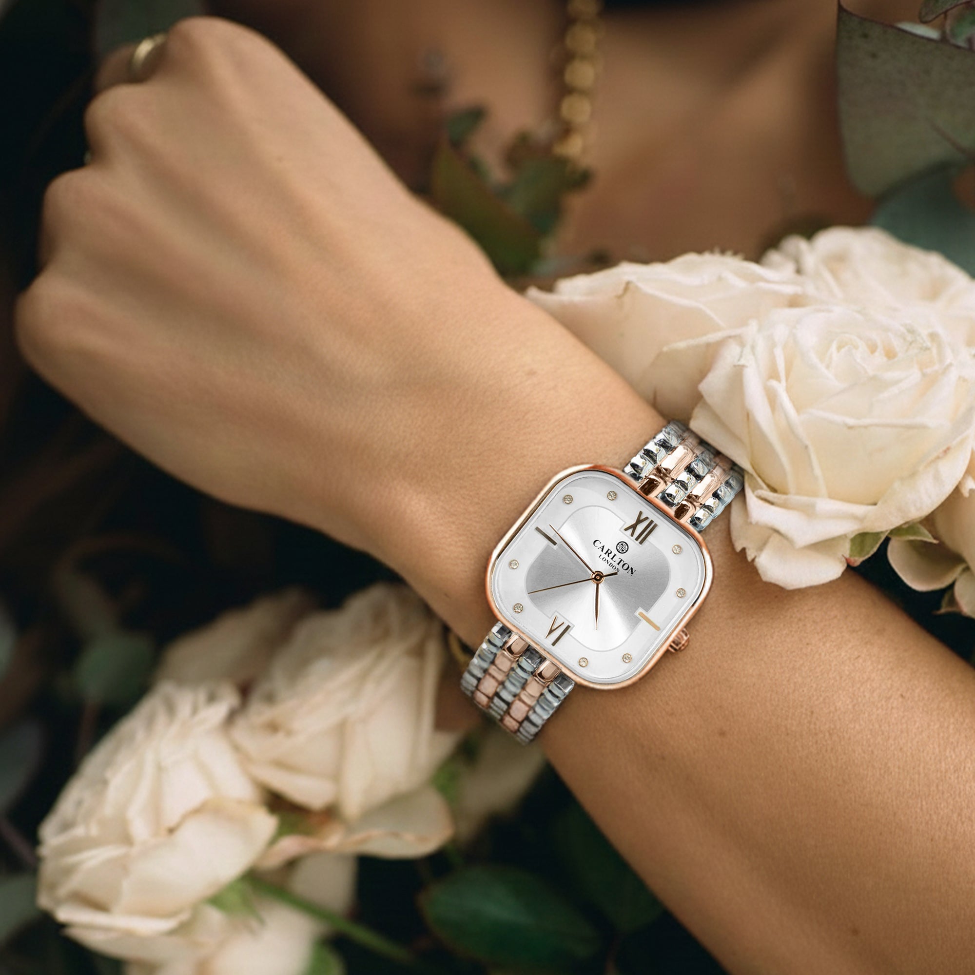 Chelsea: Women White Dial Stainless Steel Watch