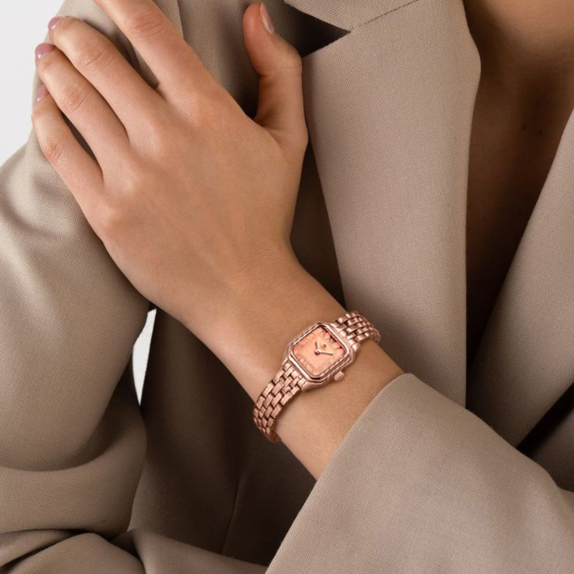 Chloe Pink Women Analog Watch