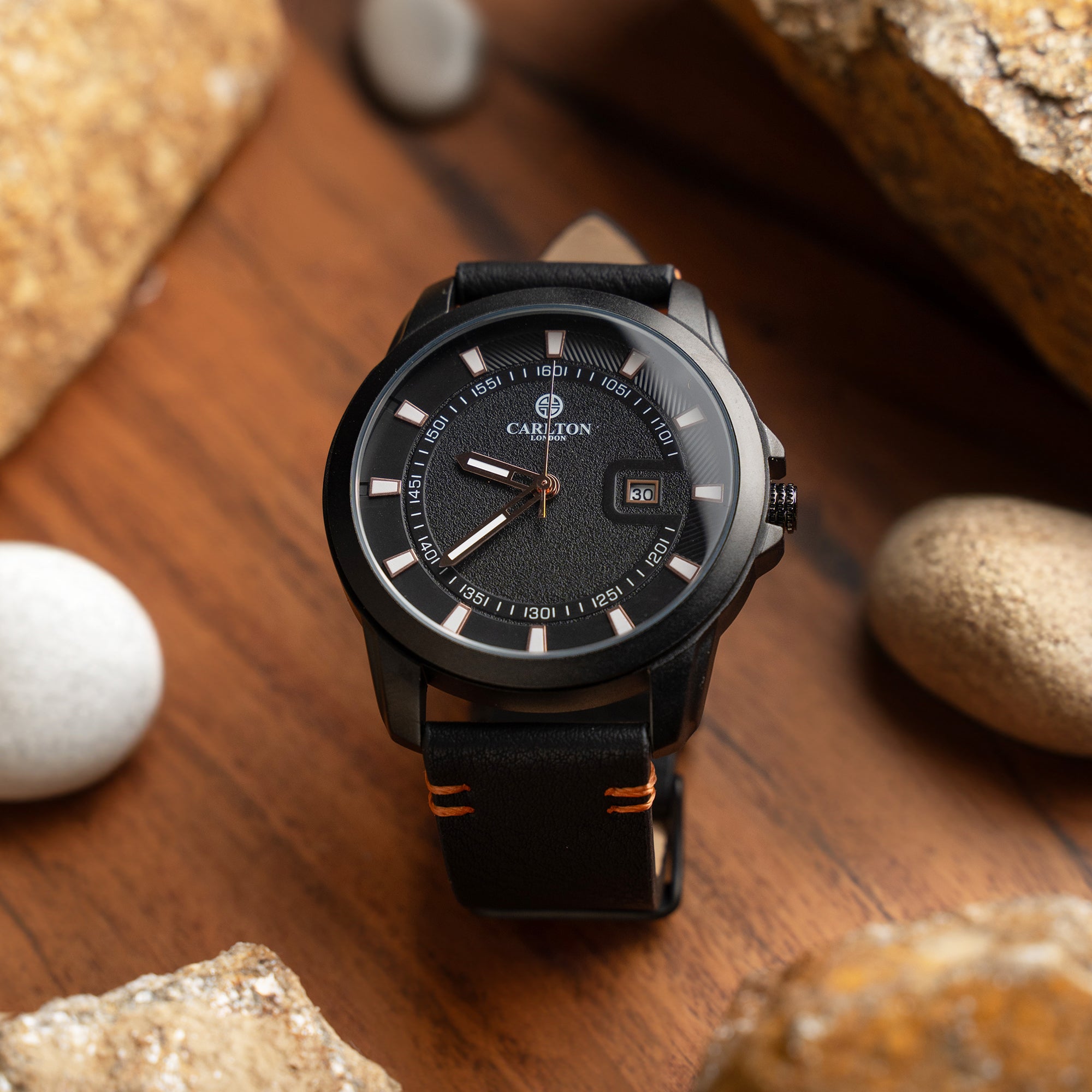 Duke Men Grey Leather Analog Watch