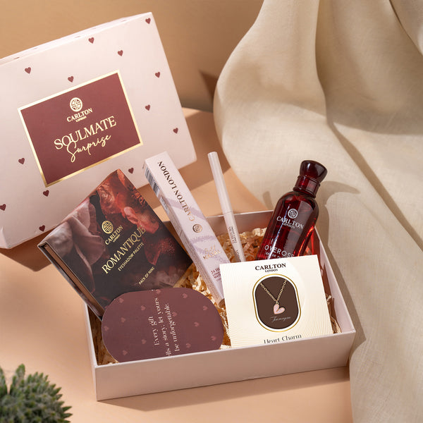 Adore Me Gift Box: A Love-Filled Collection of Beauty & Elegance