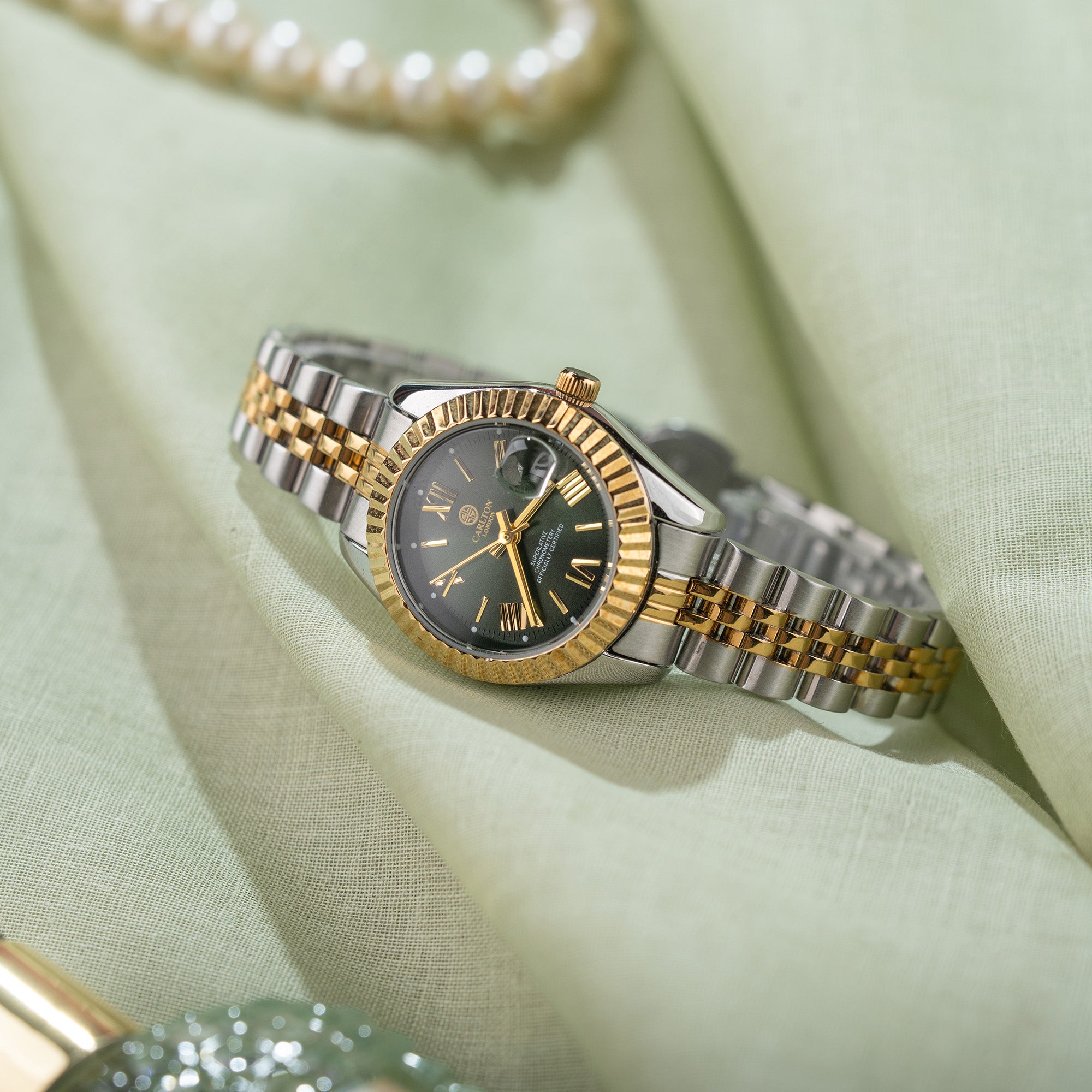 Harper: Mini Green Stainless Steel Women Analog Watch - CLRLW-006