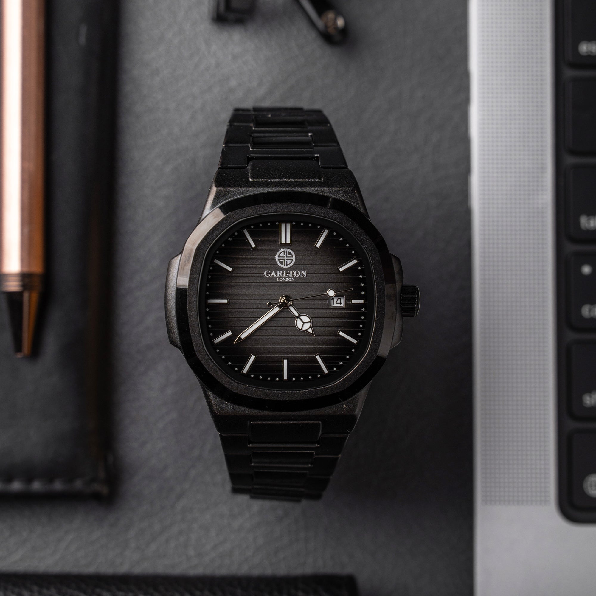 Arthur: Men's Black Analog Watch