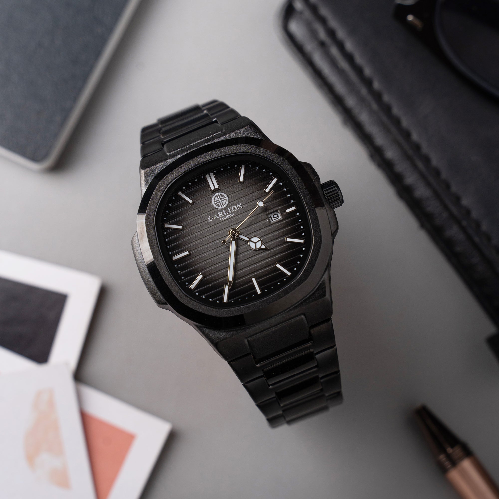 Arthur: Men Black Analog Watch