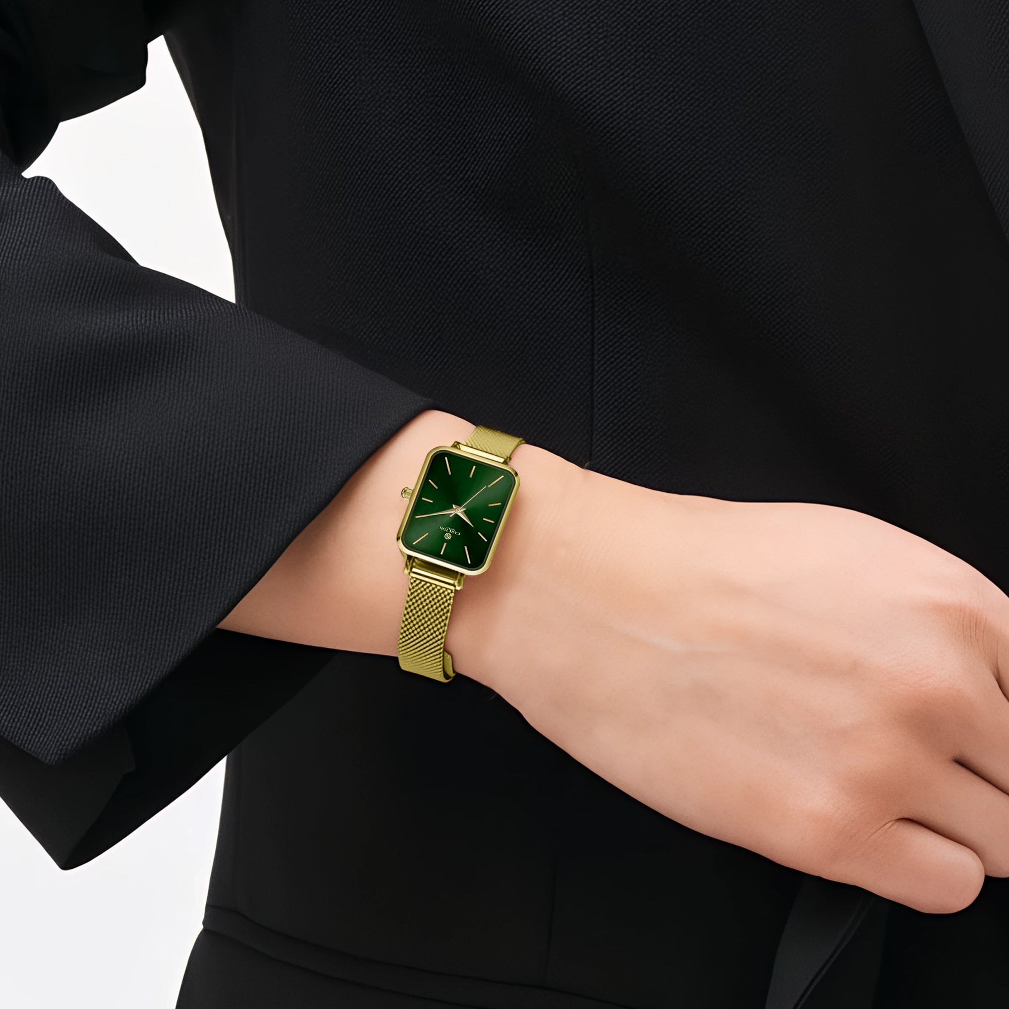 Diana Green Women Analog Watch