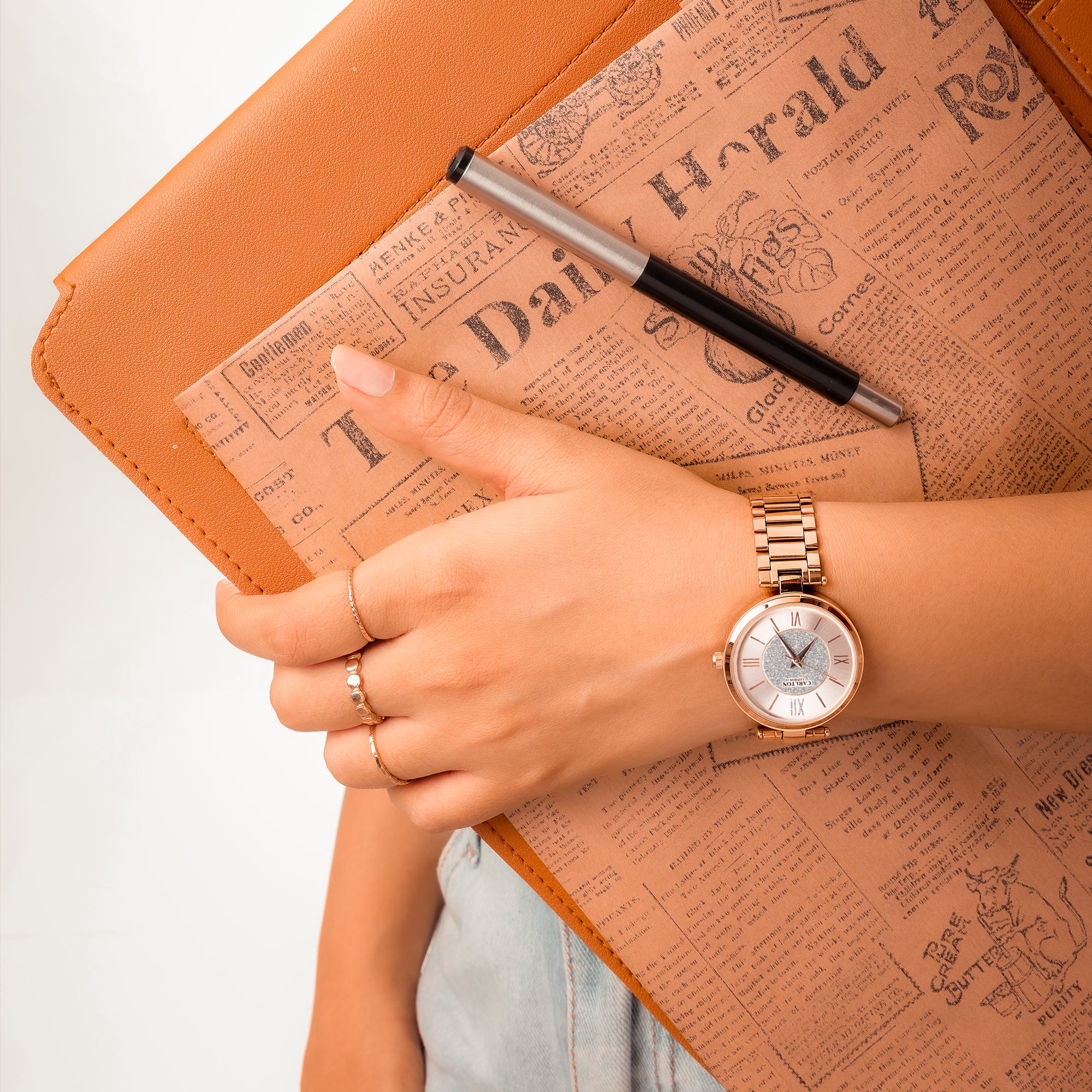 Sabrina: Women's Rose Gold Analog Watch - CLRGSPNK