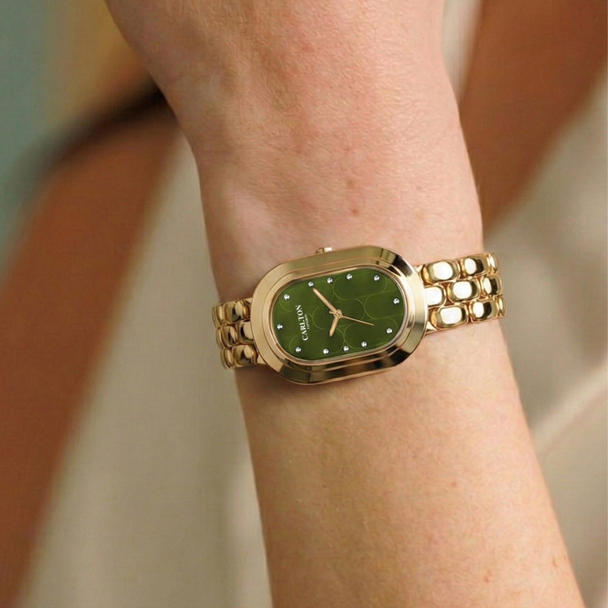 Carlton London Women Cecil Green Analog Watch CL-CEC-OG